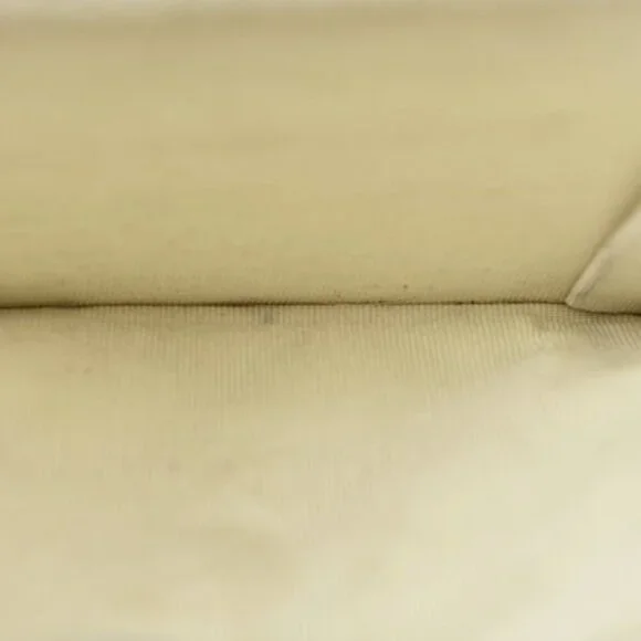 CHANEL White Caviar Leather Wallet - Picture 10 of 11